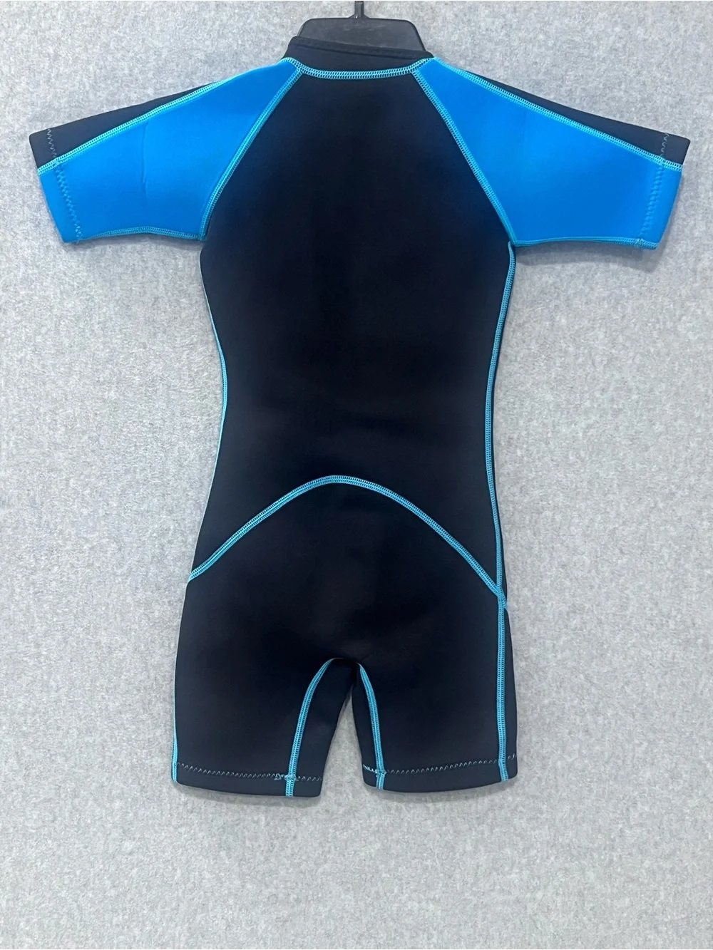 SeaSkin Shorty Front Zip Wetsuit Kids Size 4 Youth Diving Snorkeling Surfing 518